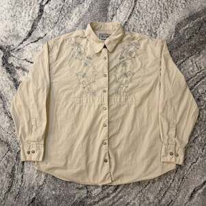 Vintage Wrangler Western Wear for Women Button Shirt